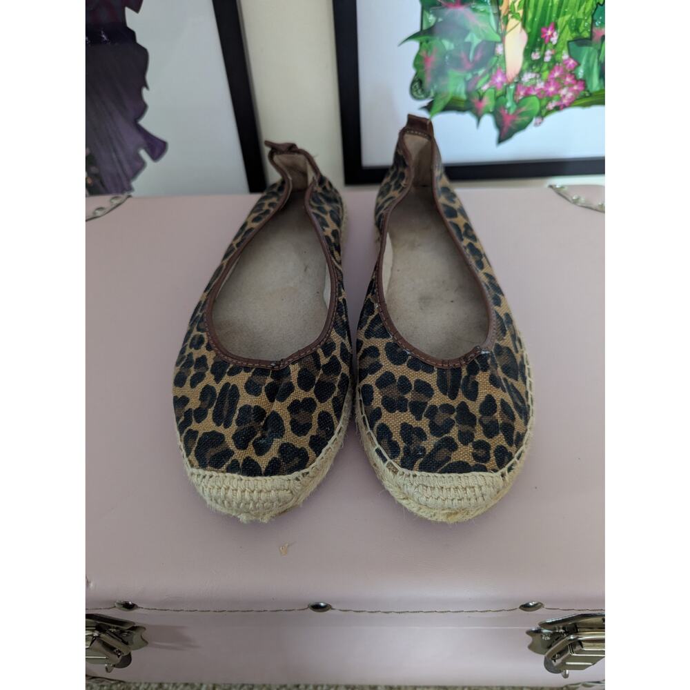 GH Bass Leopard Print Flats Sz 7
